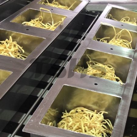 Cómo un fabricante de fideos fritos mejoró la consistencia de producción con un freidor continuo de 4 metros (Filipinas) - Cómo un freidor continuo de 4 metros mejora la calidad de los fideos fritos en Filipinas